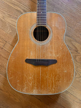 Load image into Gallery viewer, 1960’s Harmony Sovereign H1260 Acoustic
