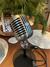 Load image into Gallery viewer, 1940&#39;s Turner 101A Ribbon/Dynamic Microphone
