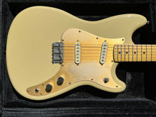 Load image into Gallery viewer, Squier Duo Sonic Electric in Desert Sand
