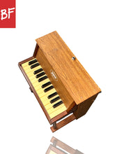 Load image into Gallery viewer, 1960's Jaymar Piano w/ 1/4" Mod
