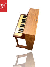 Load image into Gallery viewer, 1960's Jaymar Piano w/ 1/4" Mod

