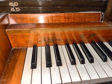 Load image into Gallery viewer, 1950’s Hardman Peck Minipiano
