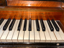 Load image into Gallery viewer, 1950’s Hardman Peck Minipiano
