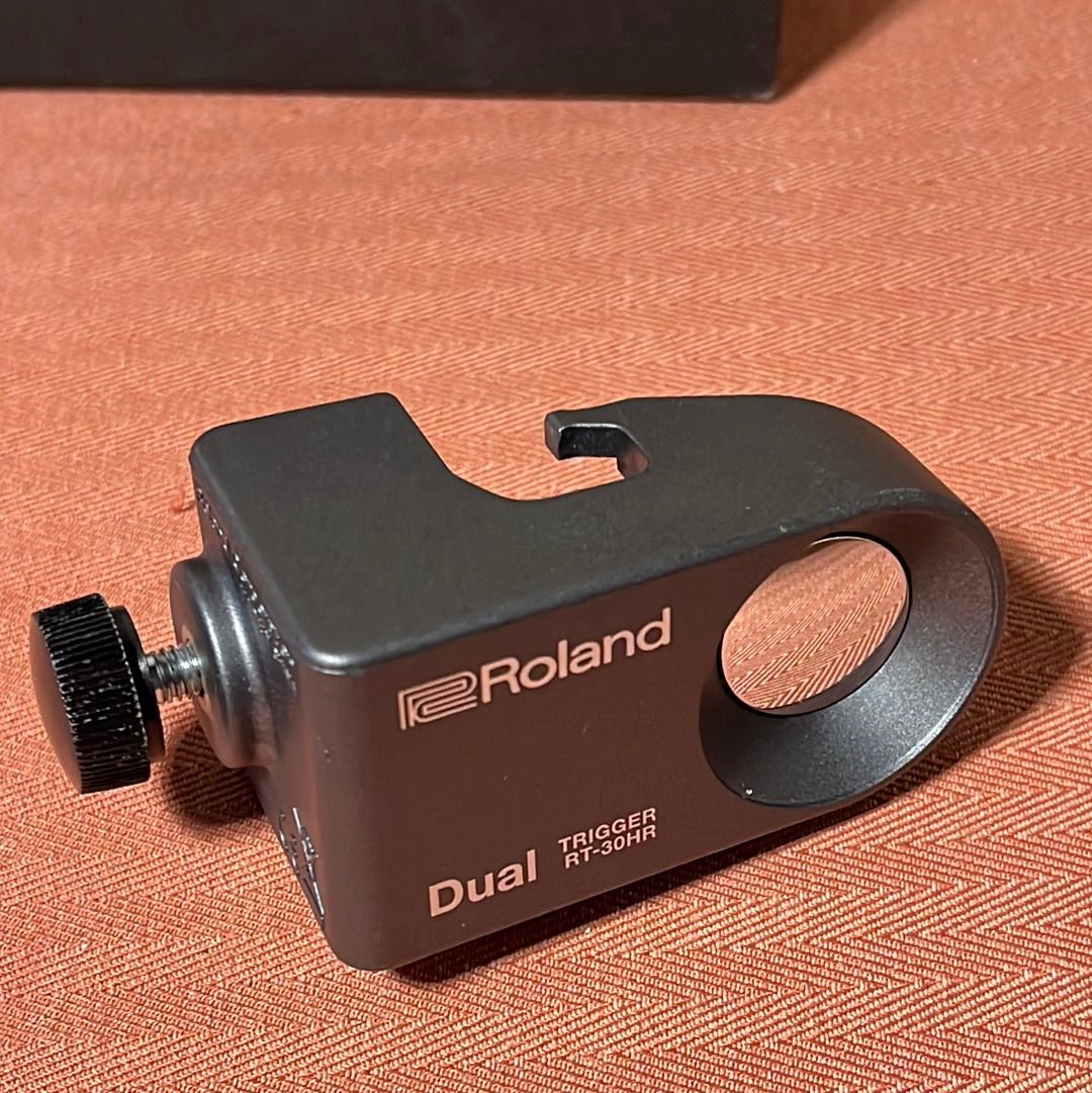 RT-30HR  Acoustic Drum Trigger / Head &… Roland RT-30HR Dual Zone Acoustic Drum Trigger | Sweetwater