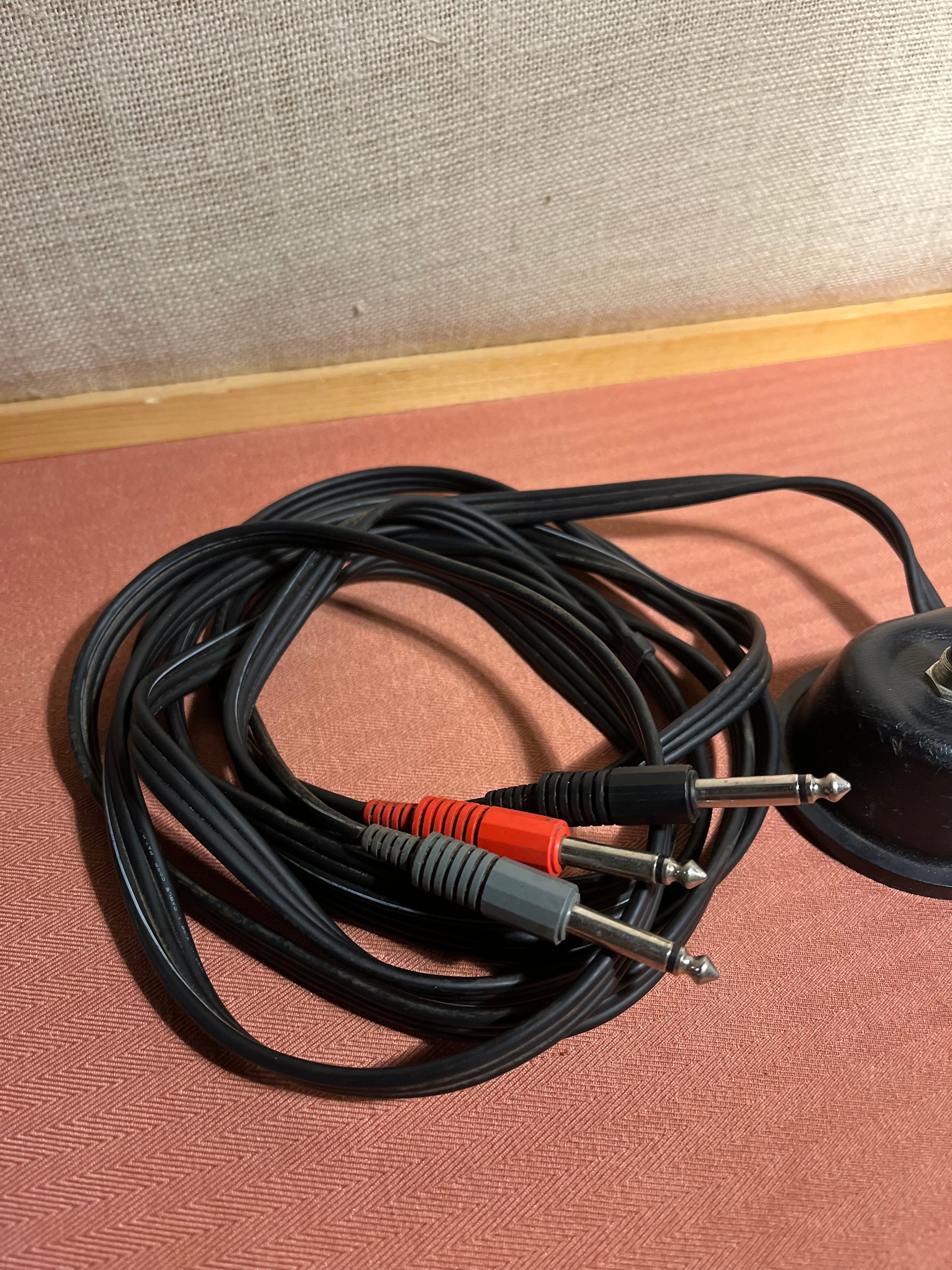 Roland FS-3 foot switch 日本製 1980's Roland FS-3 Footswitch – Byrd Finds