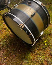 Load image into Gallery viewer, 1950’s Kent Drums 3pc Kit in Black/Gold Duco
