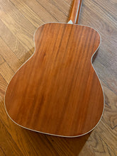 Load image into Gallery viewer, 1960’s Harmony Sovereign H1203 Acoustic
