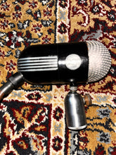 Load image into Gallery viewer, 1930's RCA 88-A Omnidirectional Dynamic Mic

