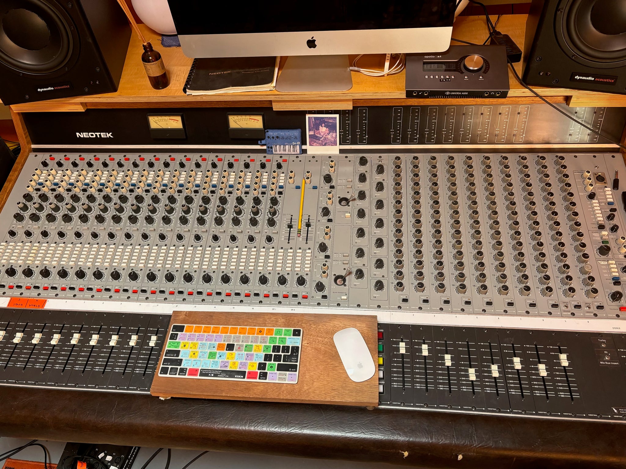1980's Neotek Series 1 16-Channel Analog Console – Byrd Finds