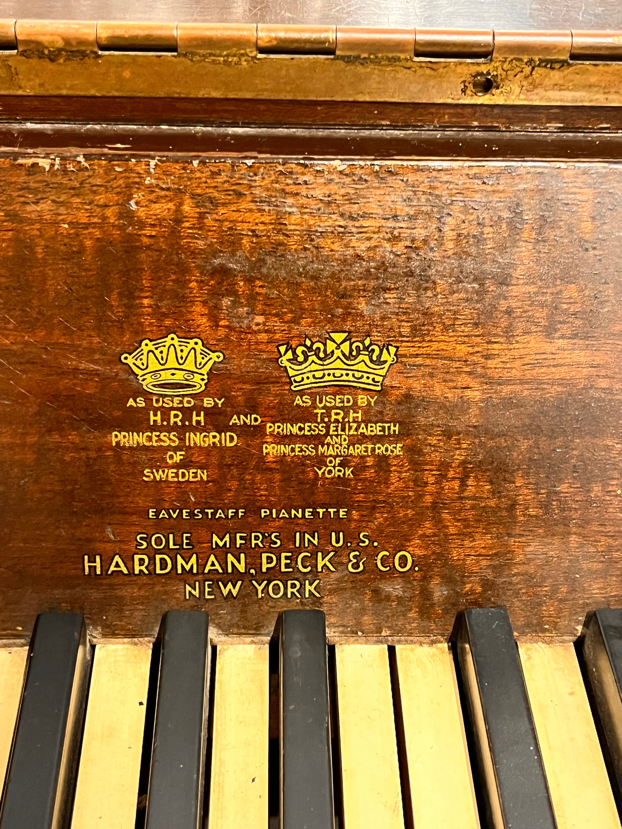 1961 Eavestaff by Hardman Peck “Minipiano” 66-Key Compact Upright 1961 Eavestaff by Hardman Peck “Minipiano” 66-Key Compact Upright