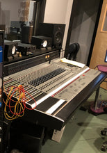 Load image into Gallery viewer, 1990’s Neotek Elan II 32-Channel Analog Recording Console
