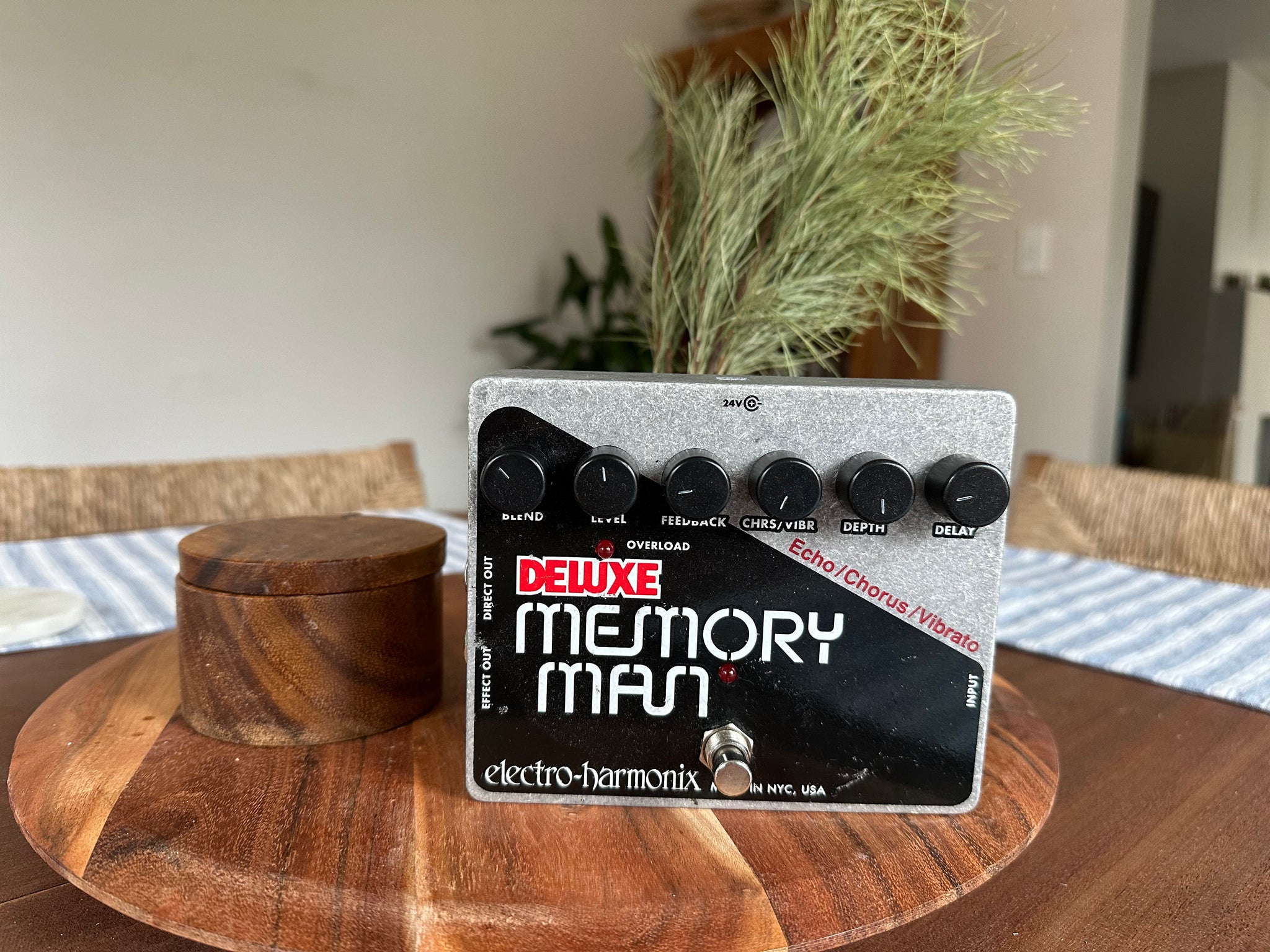 Electro-Harmonix Deluxe Memory Man 550Ms Analog Delay/Chorus/Vibrato – Byrd  Finds