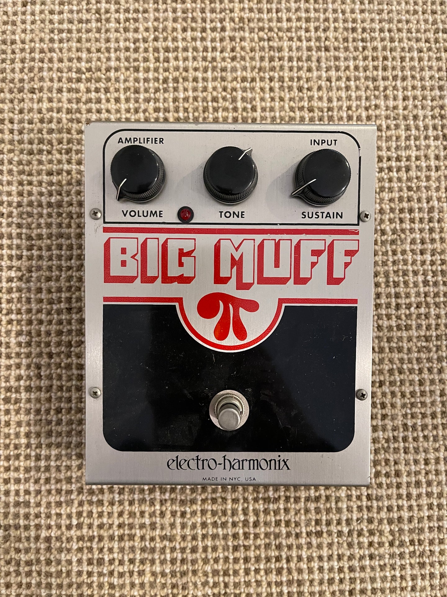 EHX Big Muff Pi V9 Distortion