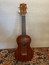 Load image into Gallery viewer, Kiwaya Model KTC-1 Ukulele
