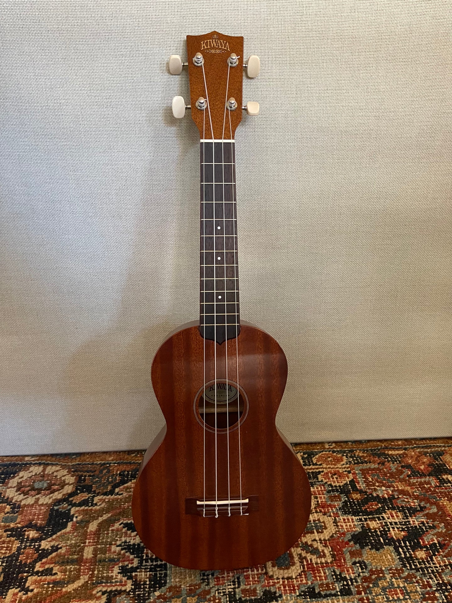 Kiwaya Model KTC-1 Ukulele