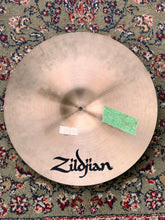 Load image into Gallery viewer, Zildjian A 18&quot; Medium Crash
