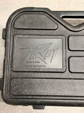 Load image into Gallery viewer, 1980&#39;s Peavey T-Series Guitar Case
