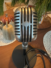 Load image into Gallery viewer, 1940&#39;s Turner 101A Ribbon/Dynamic Microphone
