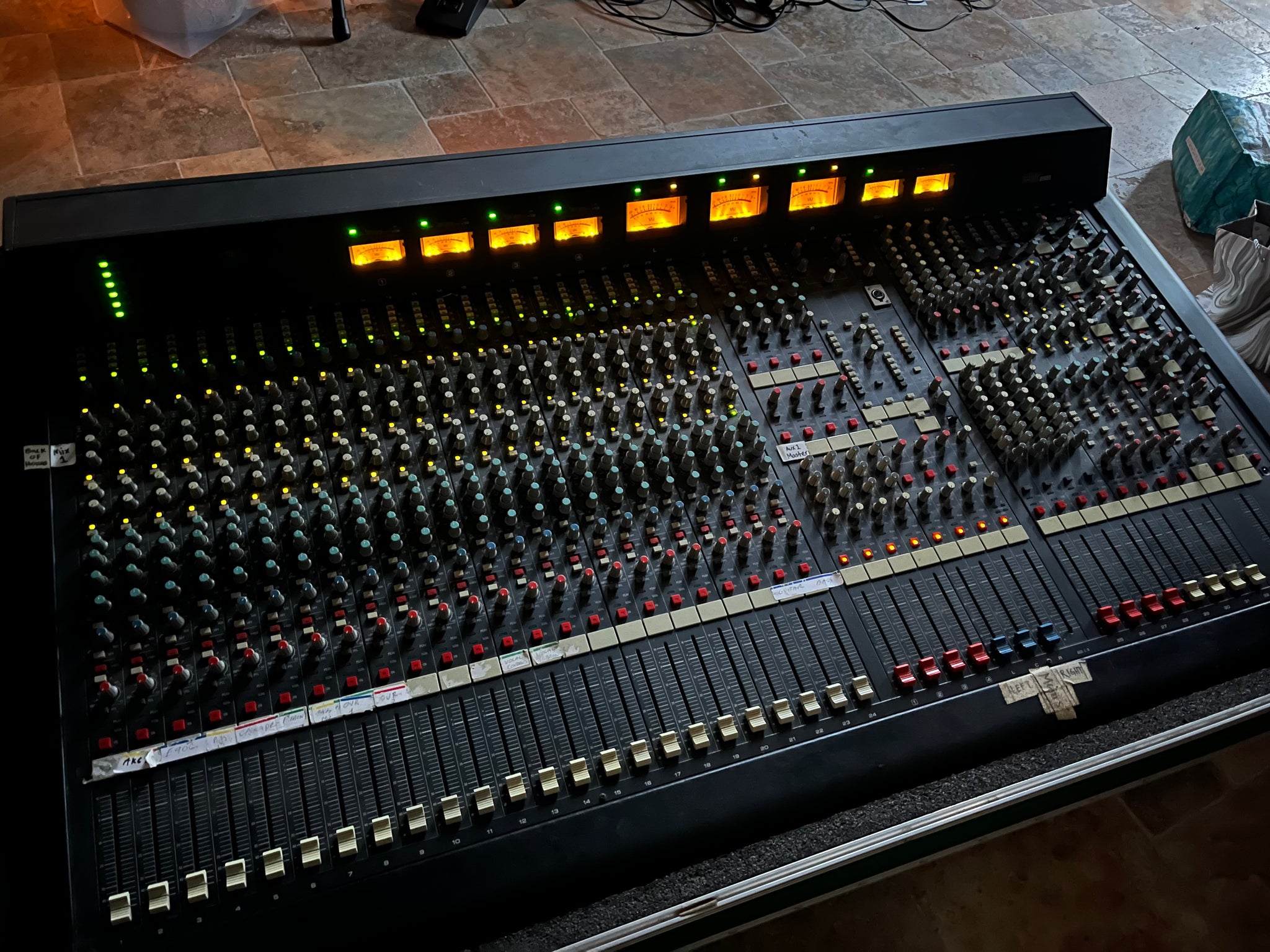 1990's Ramsa C900 36-Channel LCR Mixing Console – Byrd Finds 1990's Ramsa C900 36-Channel LCR Mixing Console – Byrd Finds