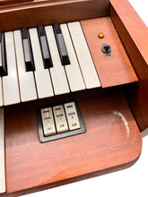 Load image into Gallery viewer, 1950&#39;s Wurlitzer 4410 Spinette Tube Reed Organ
