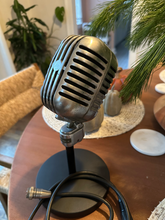 Load image into Gallery viewer, 1940&#39;s Turner 101A Ribbon/Dynamic Microphone
