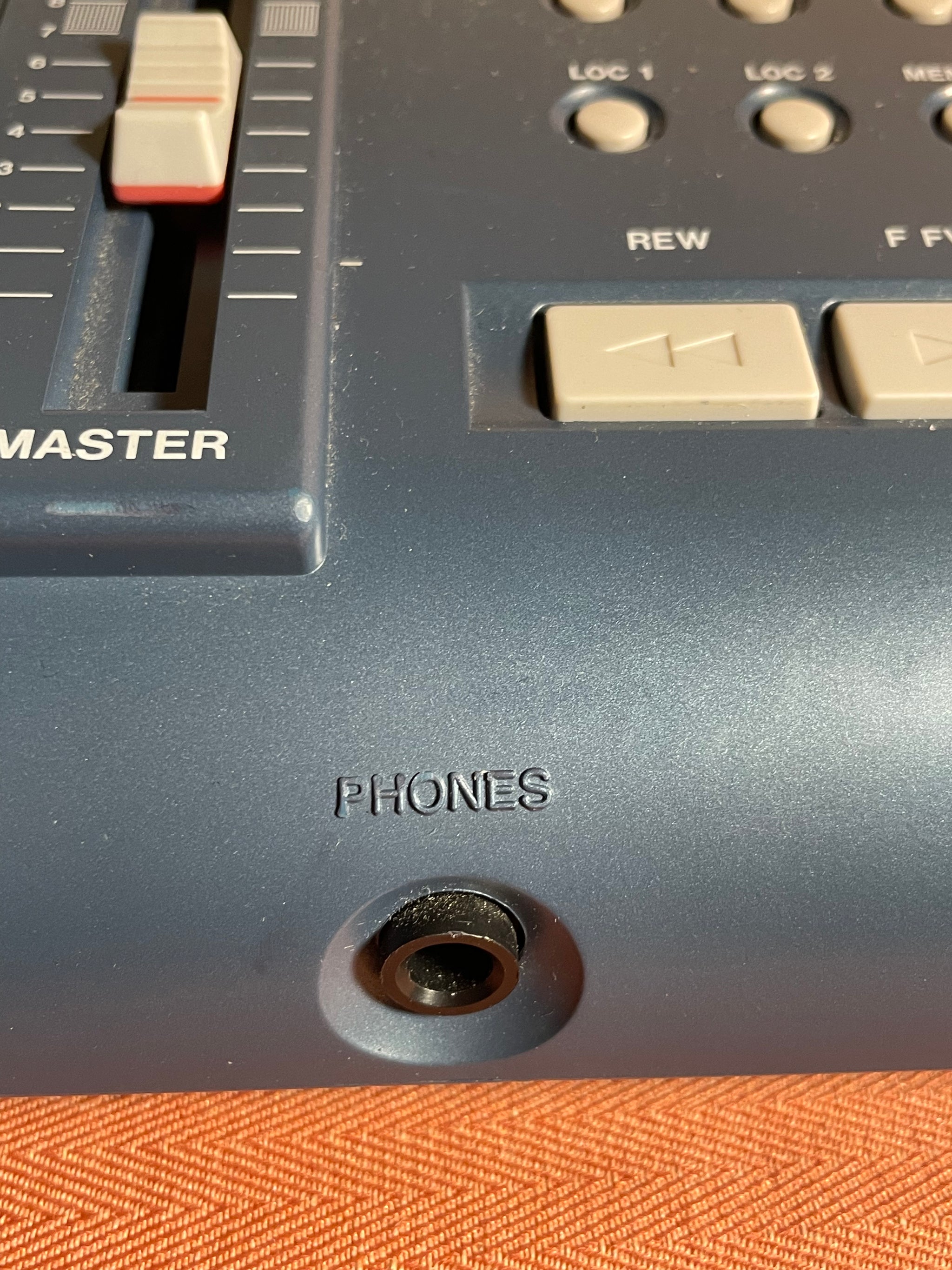Tascam Portastudio 424 MkIII 4-Track Cassette Recorder – Byrd Finds Tascam Portastudio 424 MkIII 4-Track Cassette Recorder – Byrd Finds