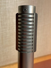 Load image into Gallery viewer, Royer 122 Mk1 Active Ribbon Mic
