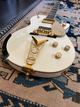 Load image into Gallery viewer, 2012 Gretsch White Penguin
