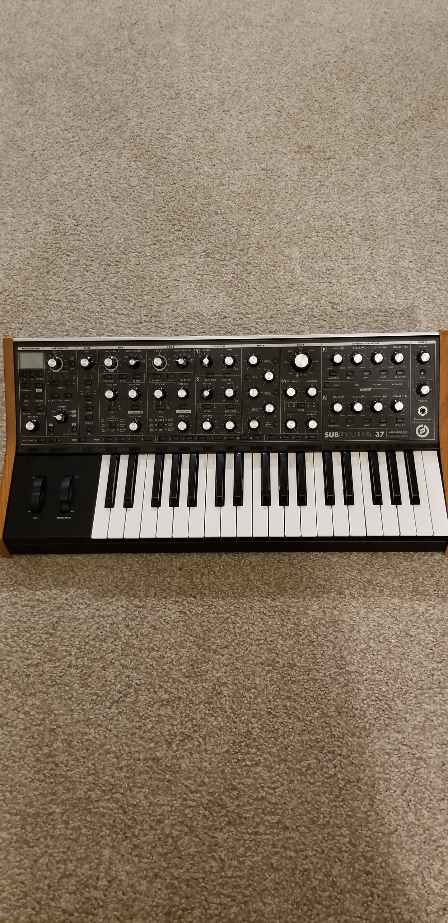 Moog Subsequent 37 Paraphonic Analog Synth