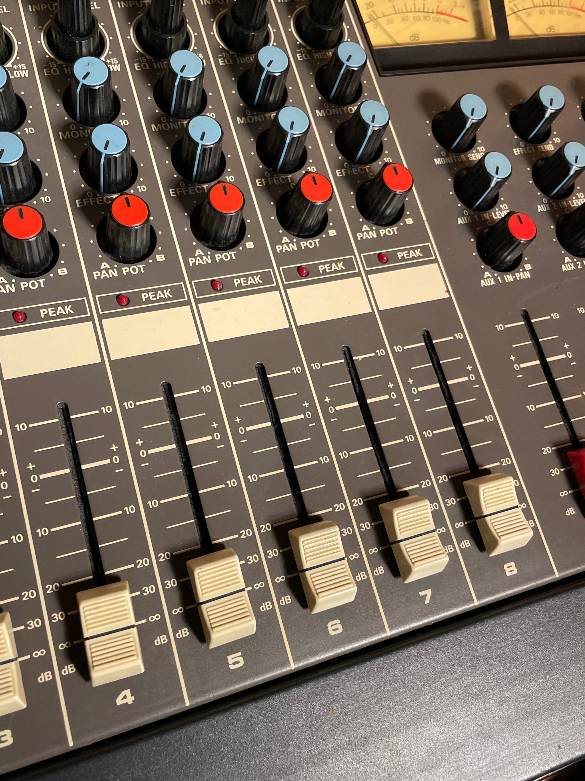 1990's Ramsa WR-133 8-Channel Analog Mixer – Byrd Finds