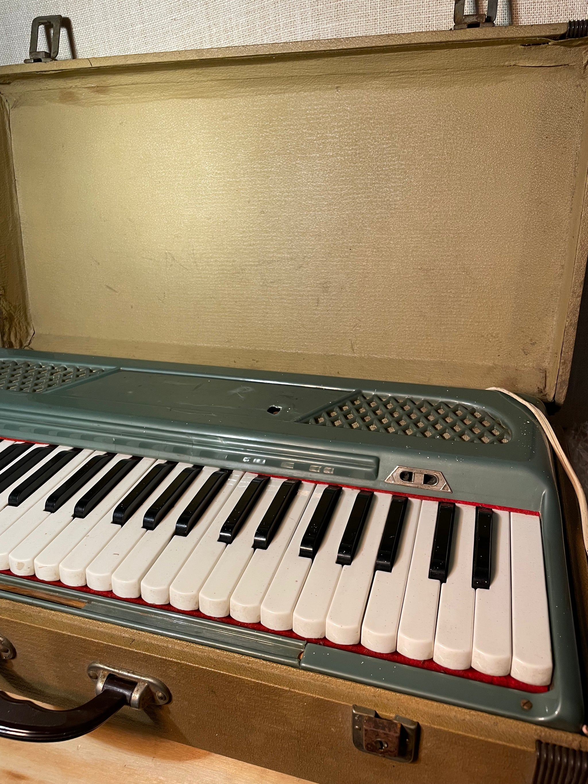 1950's Koestler Harmophone Electric Organ – Byrd Finds