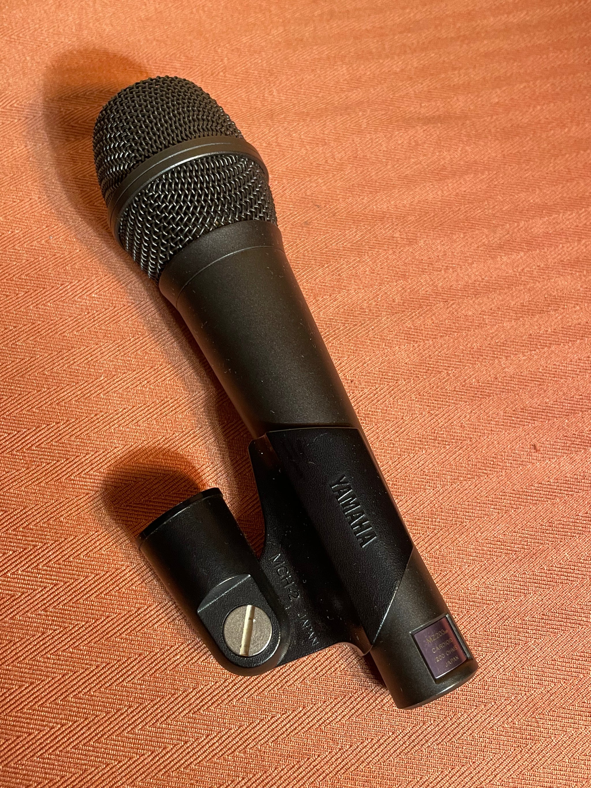1980's Yamaha MZ203Be Dynamic Cardioid Mic – Byrd Finds