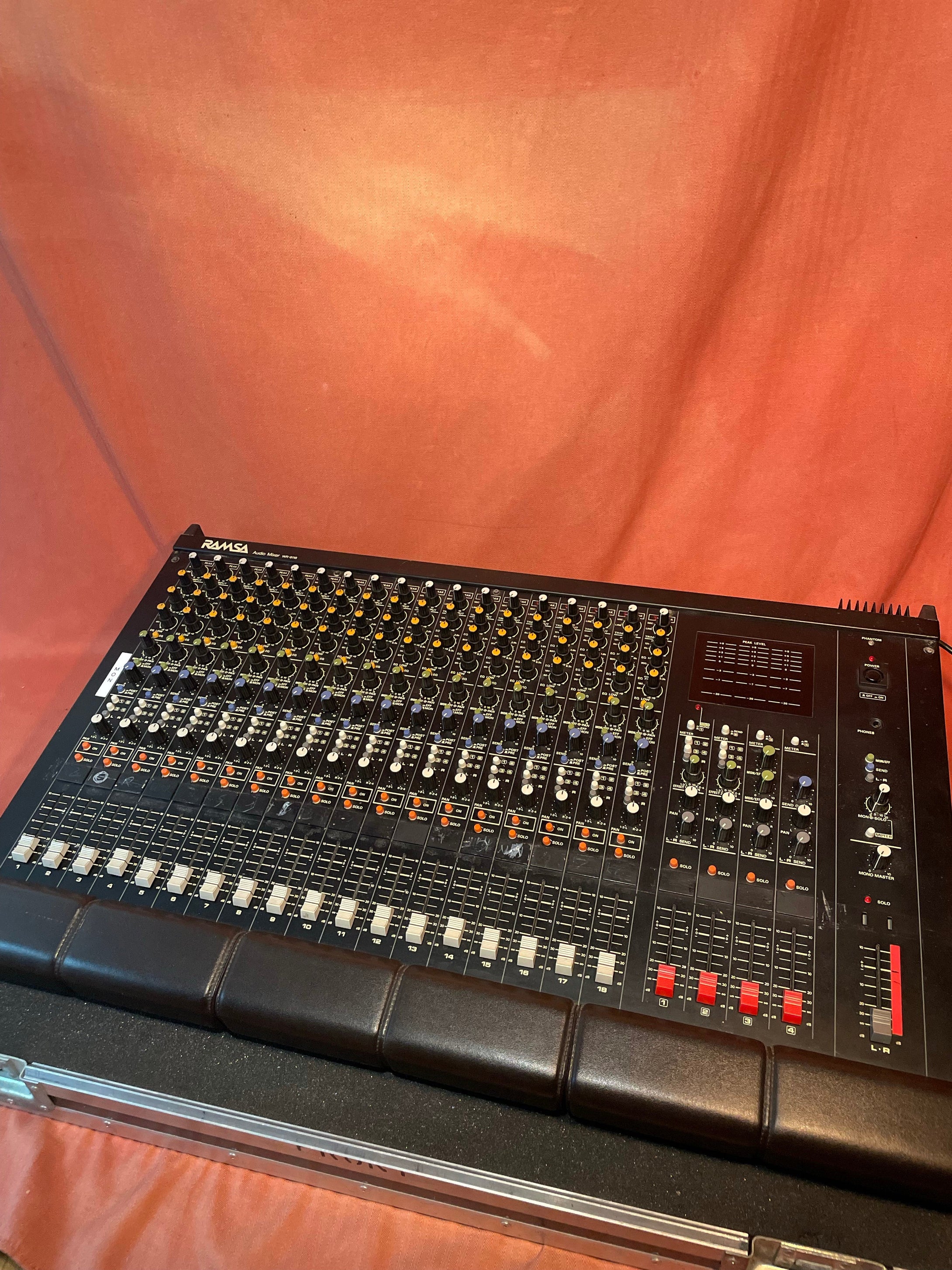 1990's Ramsa WR-8118 18-Channel Analog Console – Byrd Finds