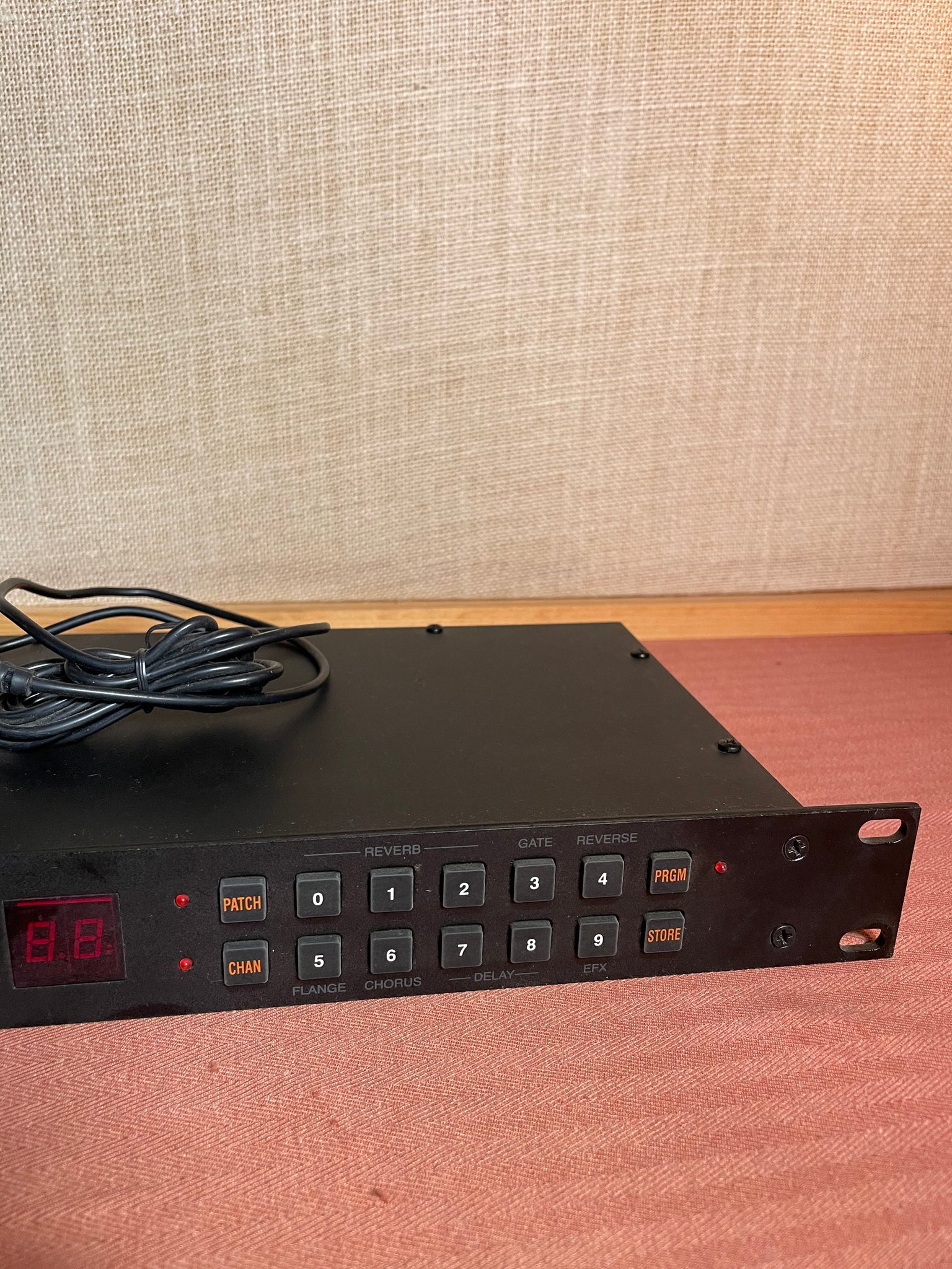 1990's Alesis Midiverb II Digital Effects Processor – Byrd Finds 1990's Alesis Midiverb II Digital Effects Processor – Byrd Finds
