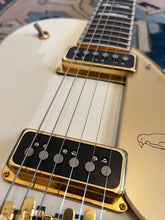 Load image into Gallery viewer, 2012 Gretsch White Penguin
