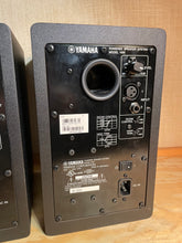 Load image into Gallery viewer, Yamaha HS5 Active Studio Monitors
