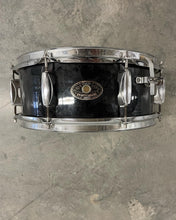 Load image into Gallery viewer, Tama Imperialstar 5.5x14 Snare
