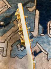 Load image into Gallery viewer, 2012 Gretsch White Penguin
